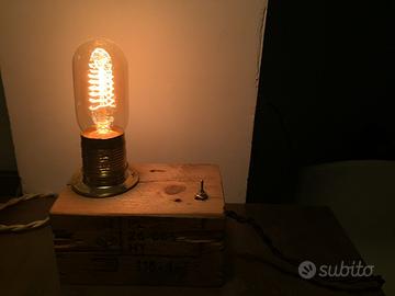 Lampade con pallett vintage