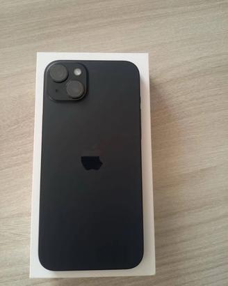 IPHONE 15 PLUS BATTERIA 92%