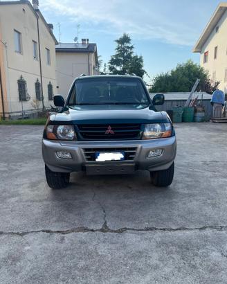 Mitsubishi Pajero V60 GLS2