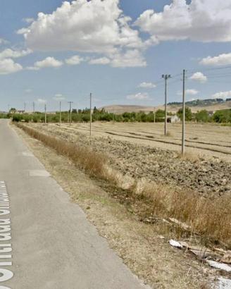 Terreno Con Fabbricato in Contrada Guirro