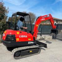 E132 Escavatore 26 q Libra 224 S