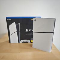 PS5 Slim Digital 1TB (825GB) Pari al Nuovo 