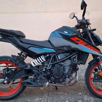 KTM DUKE 125 -  2024