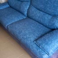 divano blu soggiorno 