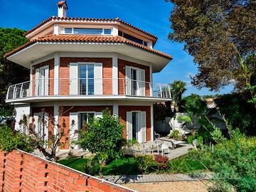 Casa vacanza 8 persone 30 metri dal mare