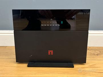 Modem - Router TIM HUB+ ZTE ZXHN H388X - Wi-Fi 6
