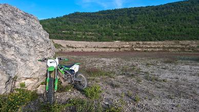 motocros kavasaki 250 4t 