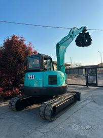 E228 Escavatore Ihi 80 q con pinza ragno