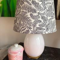 Lampada in ceramica base rosa e contenitore