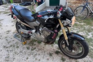Honda hornet 600