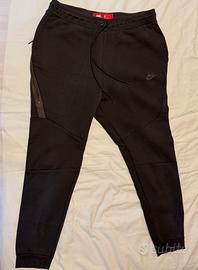 Pantaloni sportivi Nike