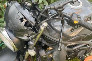 Suzuki SV650 Uso ricambi