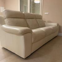 Divano in pelle 3 posti con pouf