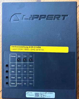 Centralina / Caricabatterie Lippert