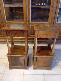 coppia di comodini fine 800 noce massello 