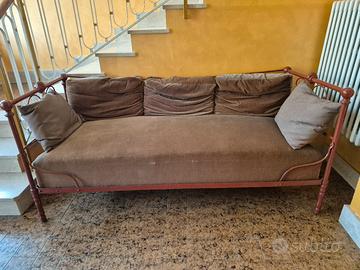 Divano in tondino di ferro