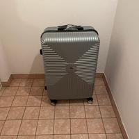 Valigia semirigida misura media