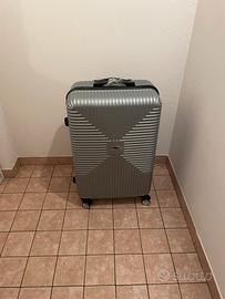 Valigia semirigida misura media