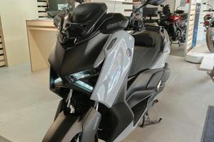 Yamaha X-Max 300