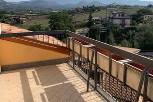 Guidonia bilocale con terrazzo privato