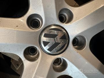 Cerchi in lega piu gomme invernali R 16 215/65