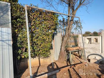 Portone per capannone