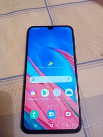 SAMSUNG GALAXY A40