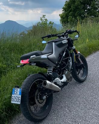 Husqvarna Svartpilen 125