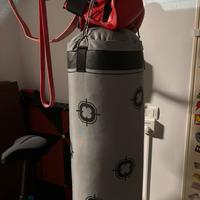 Sacco boxe domyos da 30 kg e guantoni da boxe