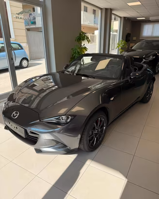 Mazda MX-5 1.5L Skyactiv-G Homura