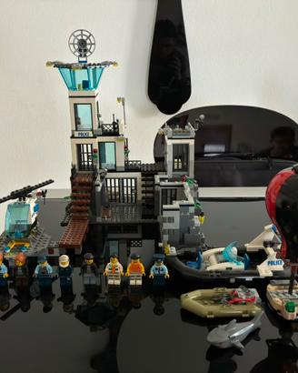 LEGO City Prison Island 60130