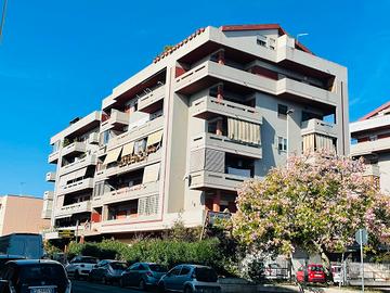 Panoramico Trivano con vista mare