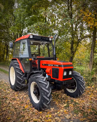Trattore Zetor Ursus