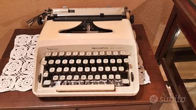 Macchina da scrivere Remington Ten Forty