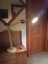 Lampada da scrivania stile industriale 
