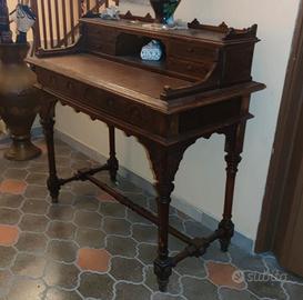 scrivania antica