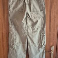 pantalone con tasconi 