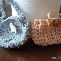 mini borse  bomboniere. fatte all'uncinetto 