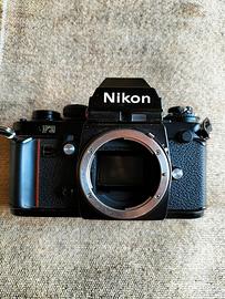 Nikon F3 HP + 3 Obiettivi + Flash - Revisionata