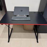 Scrivania gaming piu sedia girevole