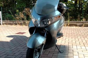 Scooter Suzuki Burgman 