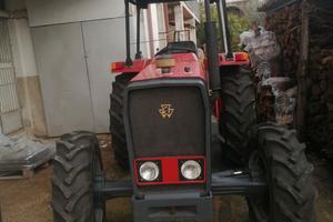 Trattore MF254