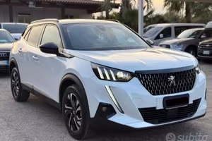 PEUGEOT 2008 GT Line