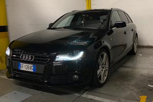 AUDI A4 2011