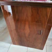 Macchina da cucire Singer con pedale. Elettrica