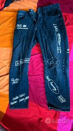 Jeans neri Bershka modello straight fit