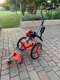 Decespugliatore con manubrio