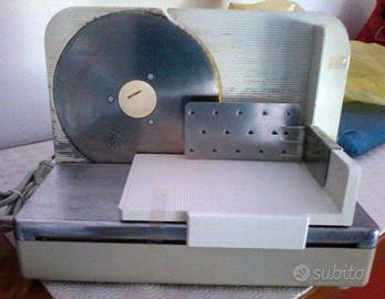 AFFETTATRICE GIRMI USATA FUNZIONANTE 30X24 X H.23