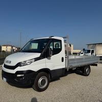 IVECO 35S14 a Cassone