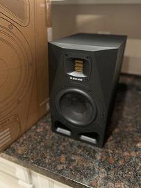 Monitor da studio attivo ADAM Audio A7V da 7 polli